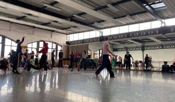 ERD avec Boris Charmatz © Le Gymnase CDCN Roubaix Hauts-de-France